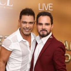 ZEZE DI CAMARGO & LUCIANO