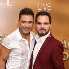 ZEZE DI CAMARGO & LUCIANO